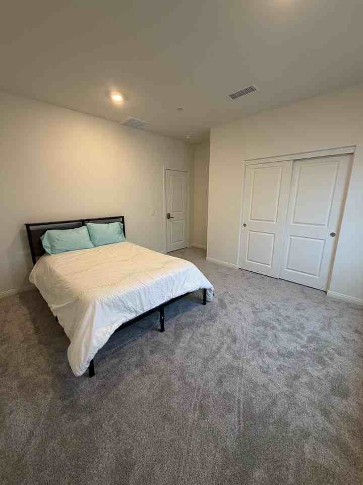 Lasselle St - Photo 2 of 21