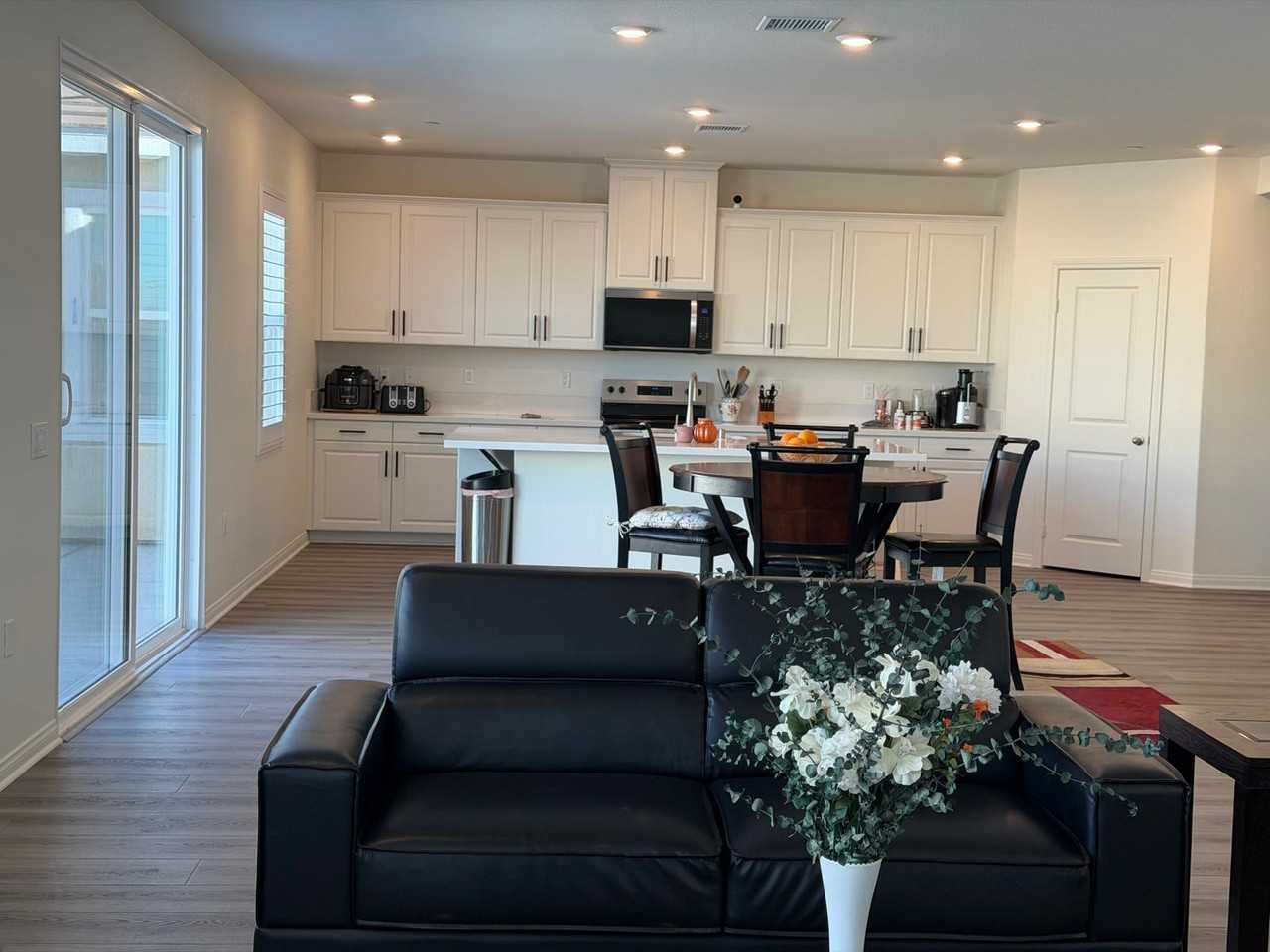 Lasselle St - Photo 4 of 21