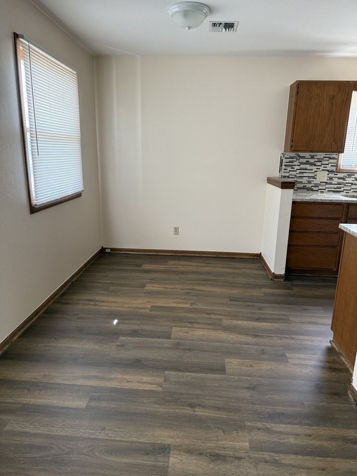 5840 Cherry Pl #D - Photo 7 of 11