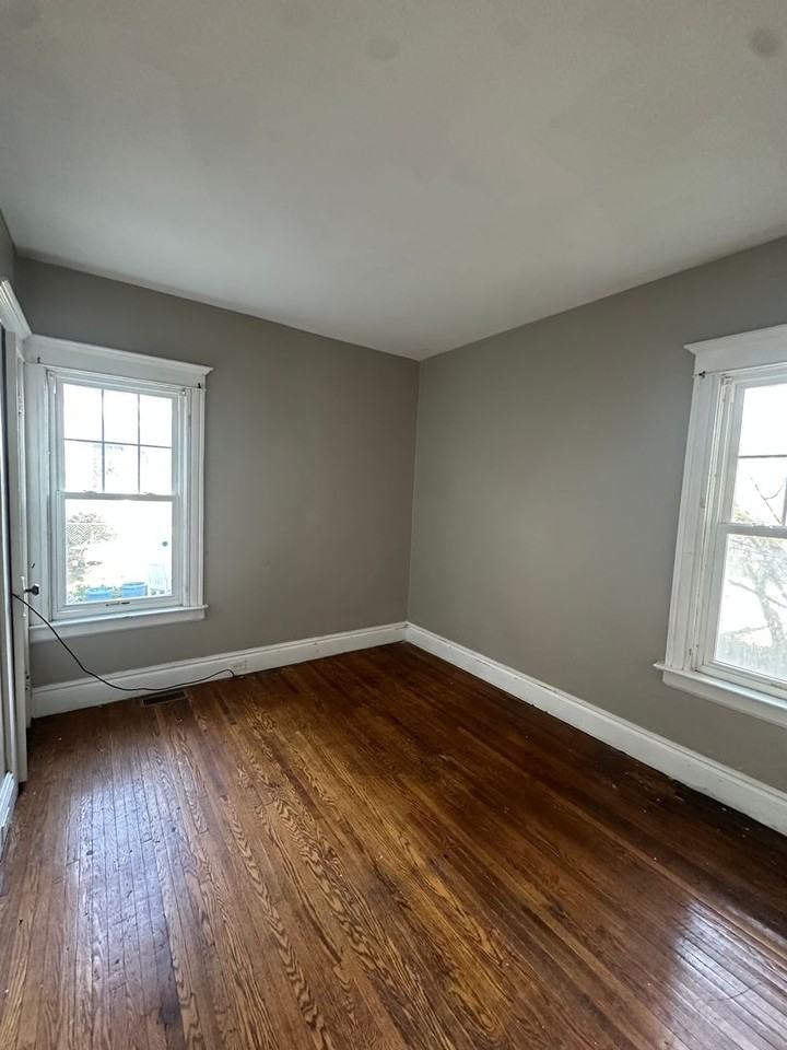 98 Inwood Pl - Photo 2 of 6