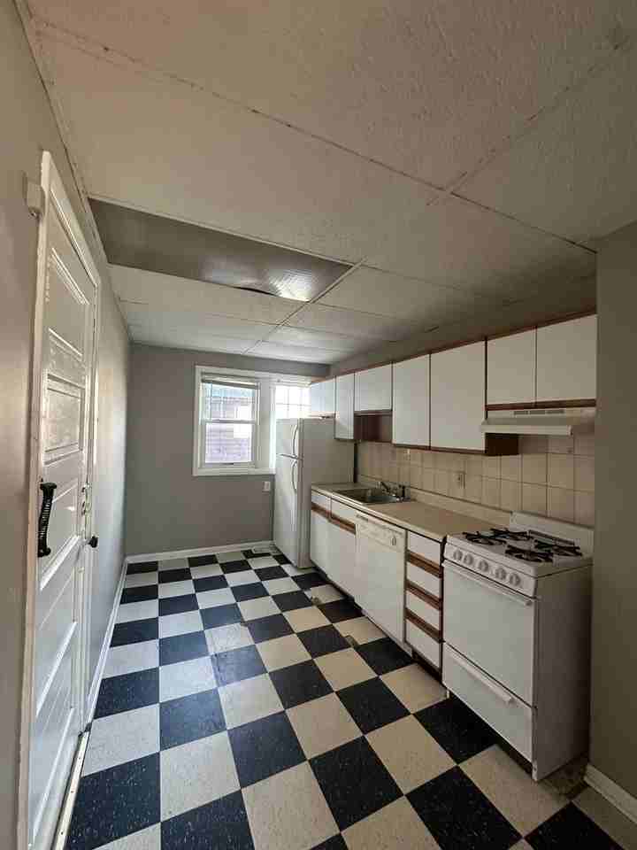 98 Inwood Pl - Photo 6 of 6