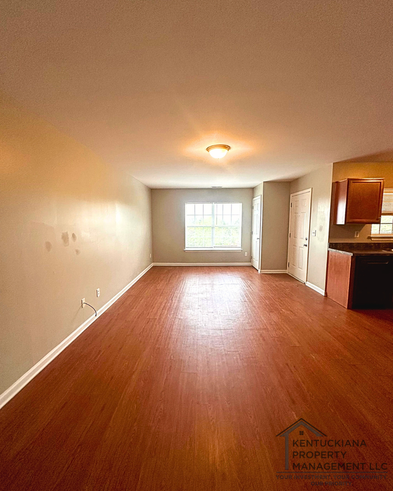 Chilewich Apartments - Photo 3 of 44