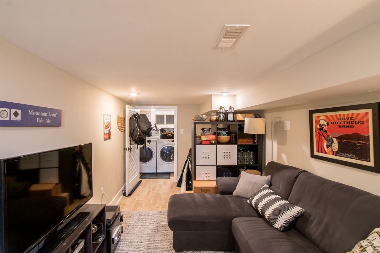 1435 S Bouvier St - Photo 7 of 21