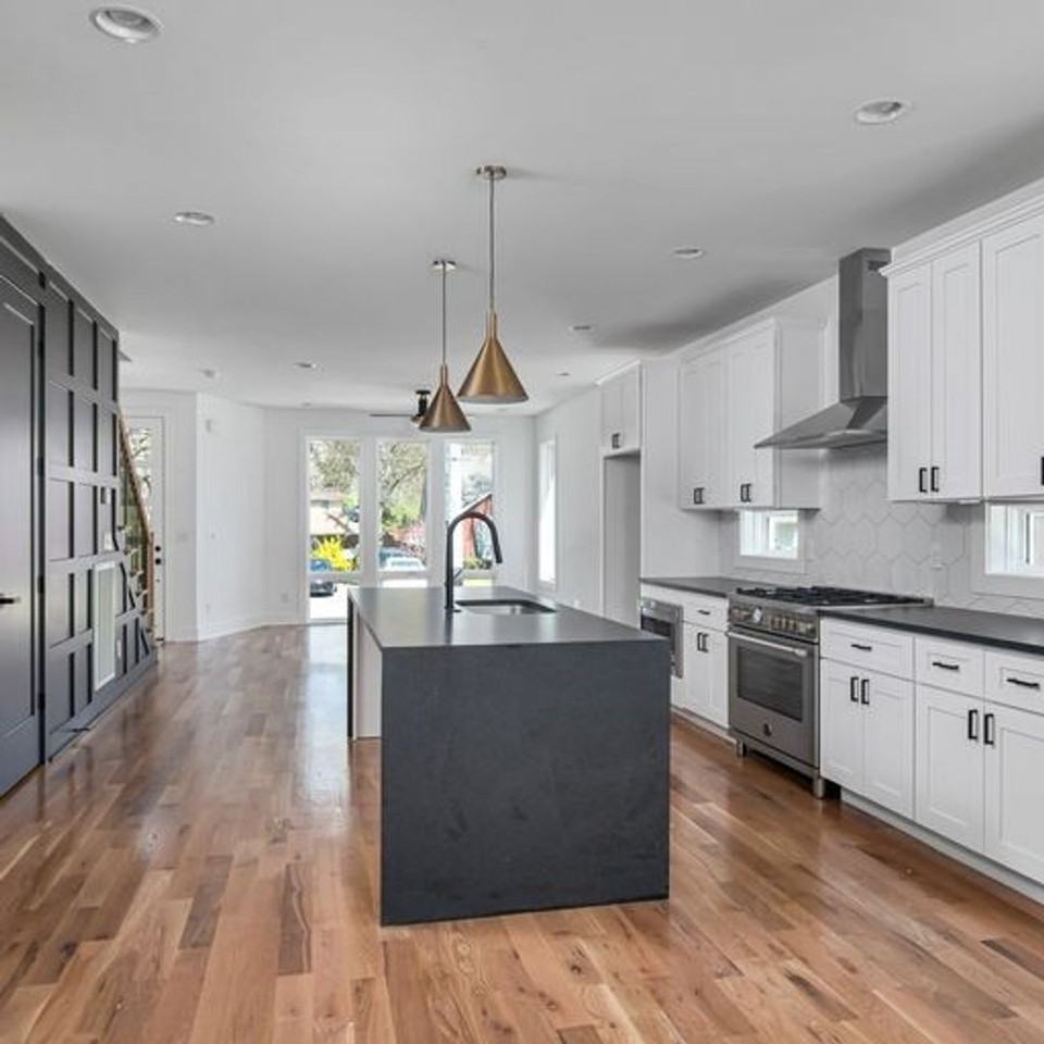 1917A Herman St - Photo 5 of 26