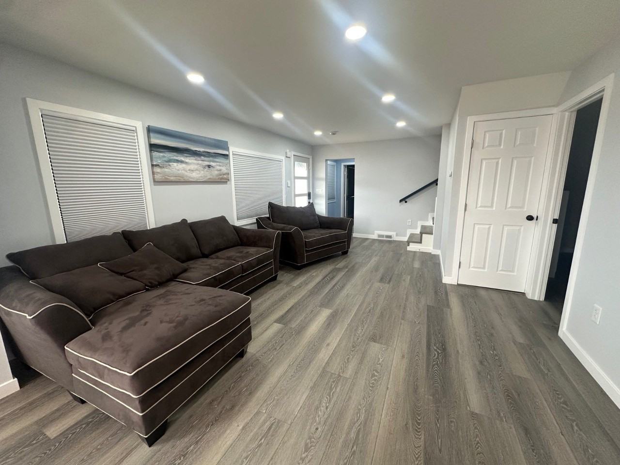 595 Kingfisher Cir - Photo 3 of 50