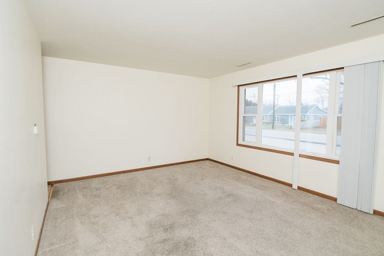 116 S 15th St - Photo 3 of 17