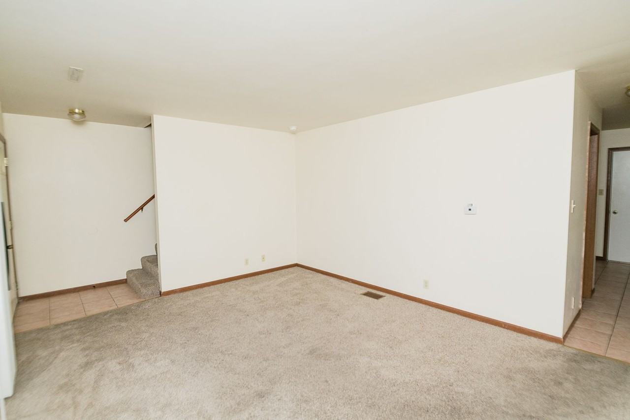 116 S 15th St - Photo 4 of 17