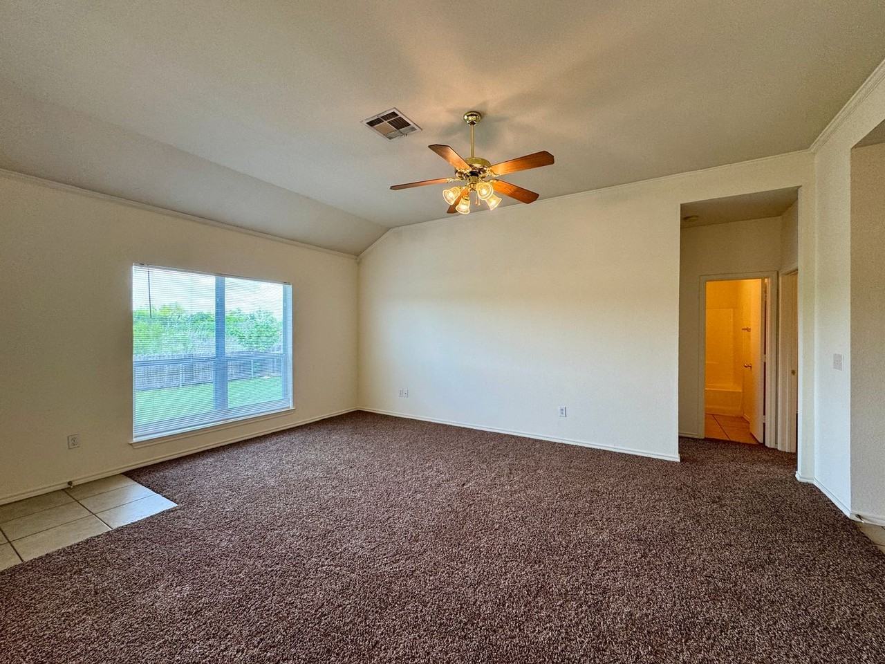 3024 Clydesdale Way - Photo 3 of 12