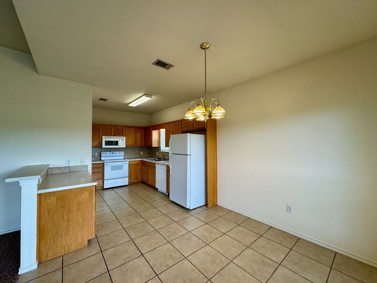 3024 Clydesdale Way - Photo 4 of 12