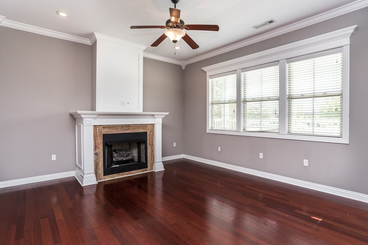 525 N Rupple Rd - Photo 7 of 24