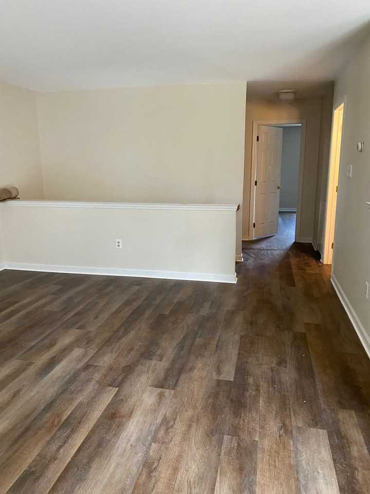 516 Maplewood Ave - Photo 7 of 18