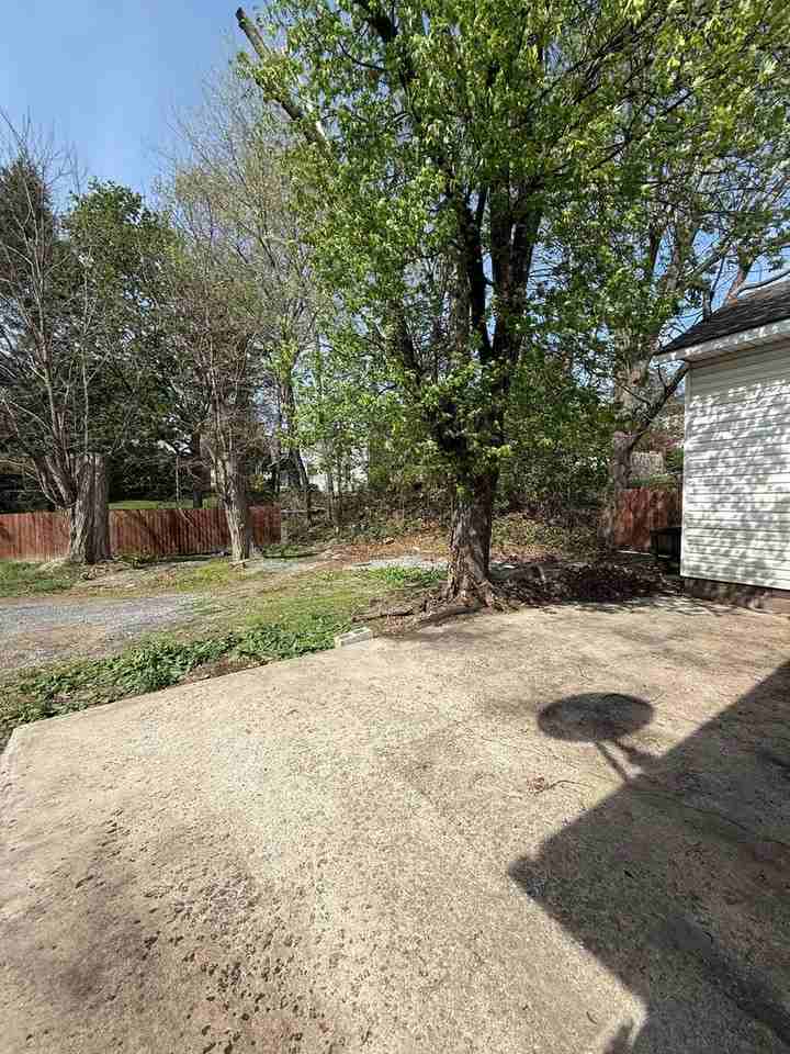 469 Lincoln Way W - Photo 2 of 16