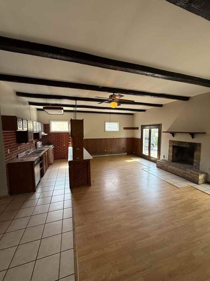 469 Lincoln Way W - Photo 7 of 16