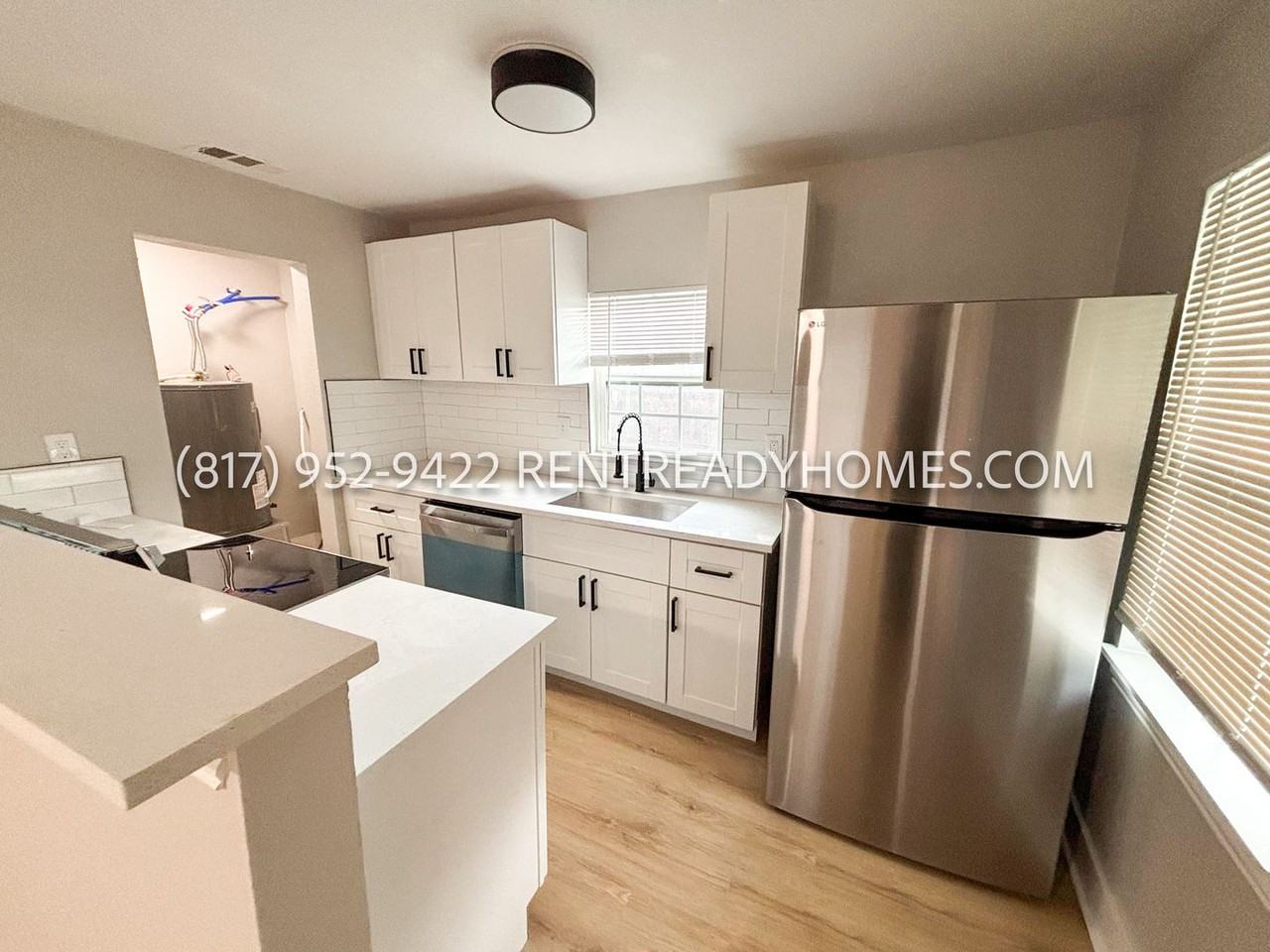 404 Oak St - Photo 5 of 16