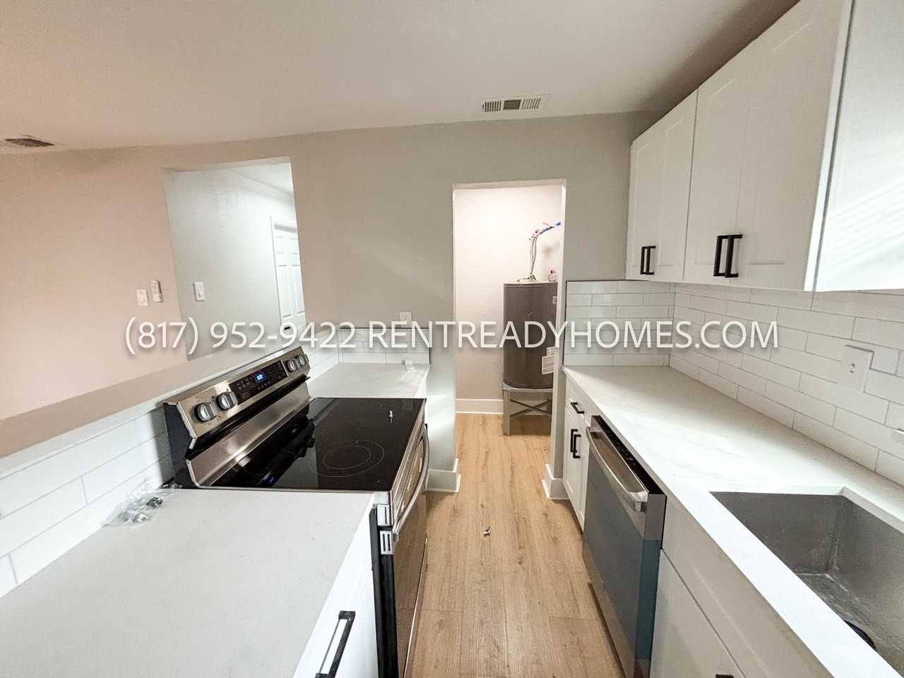 404 Oak St - Photo 6 of 16