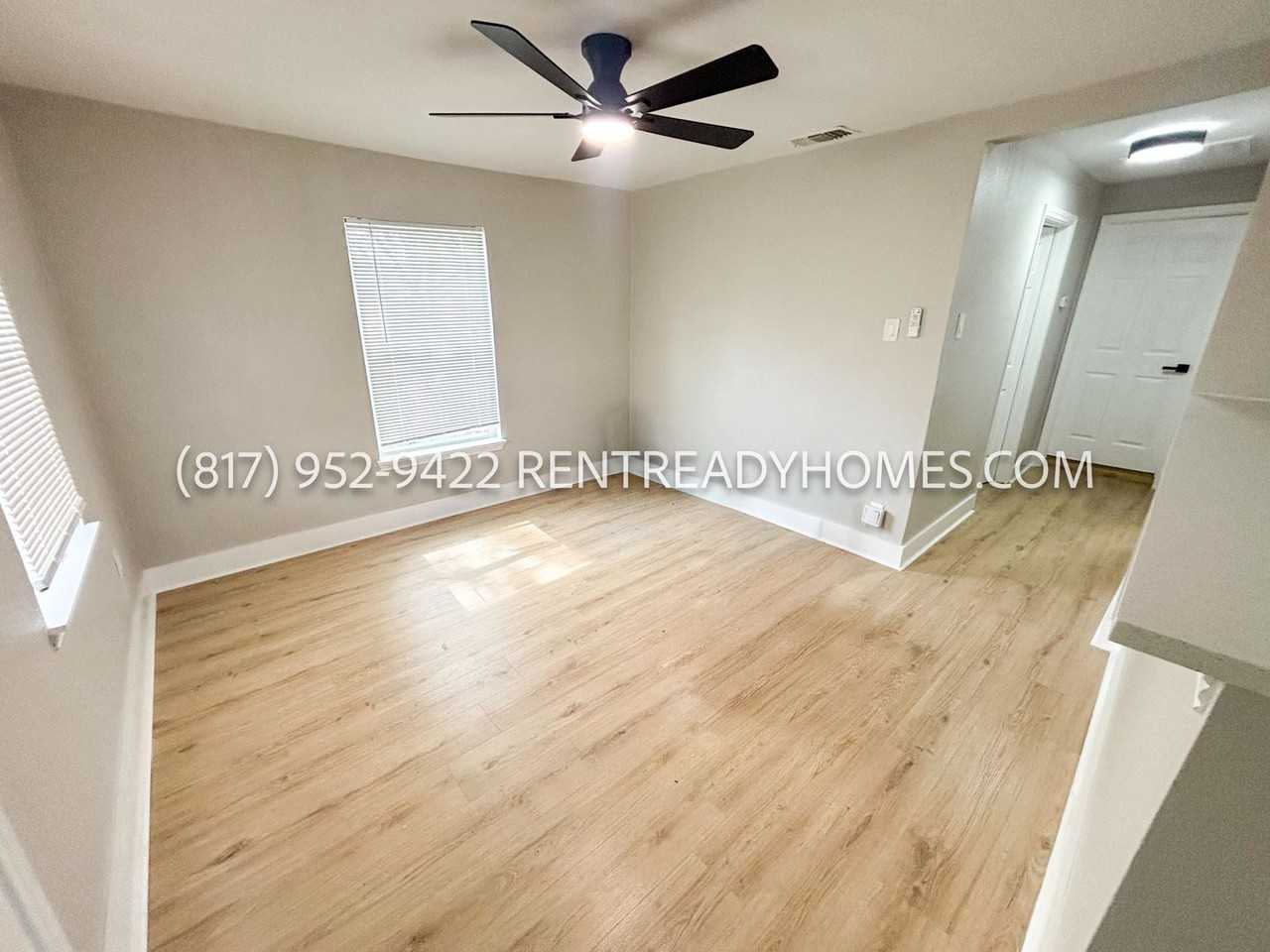 404 Oak St - Photo 7 of 16