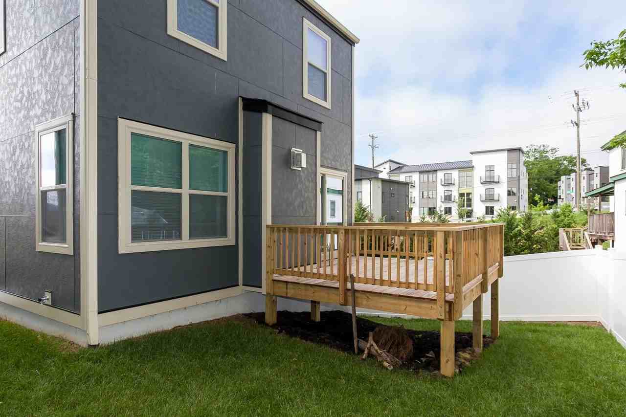 209 Burnet St - Photo 3 of 28