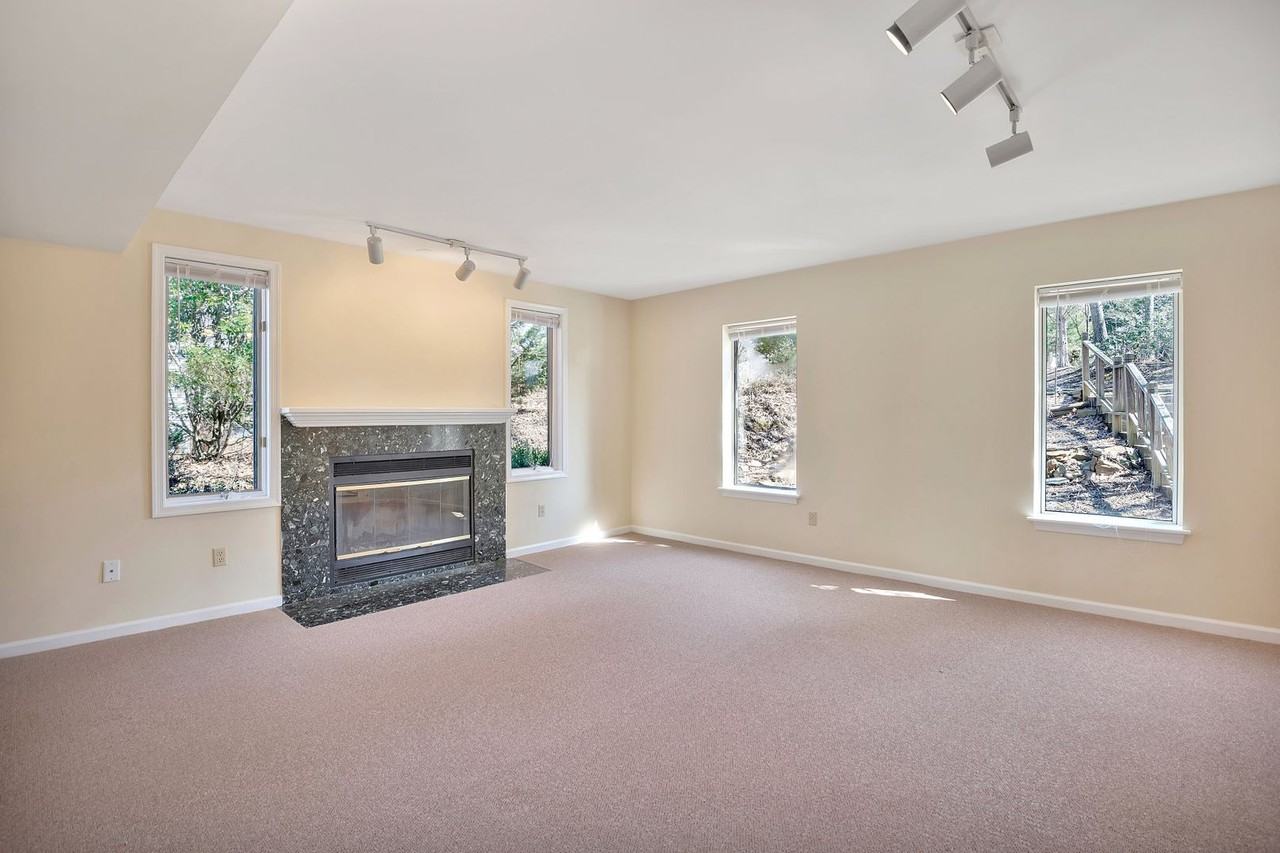 1292 Timberbranch Ct - Photo 6 of 14