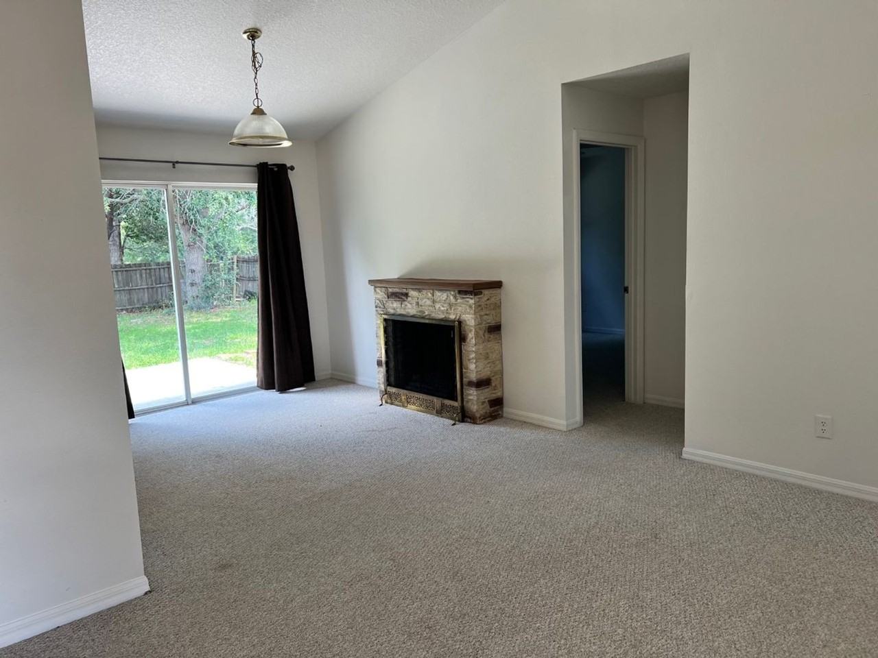 14918 Windy Mount Cir - Photo 2 of 10