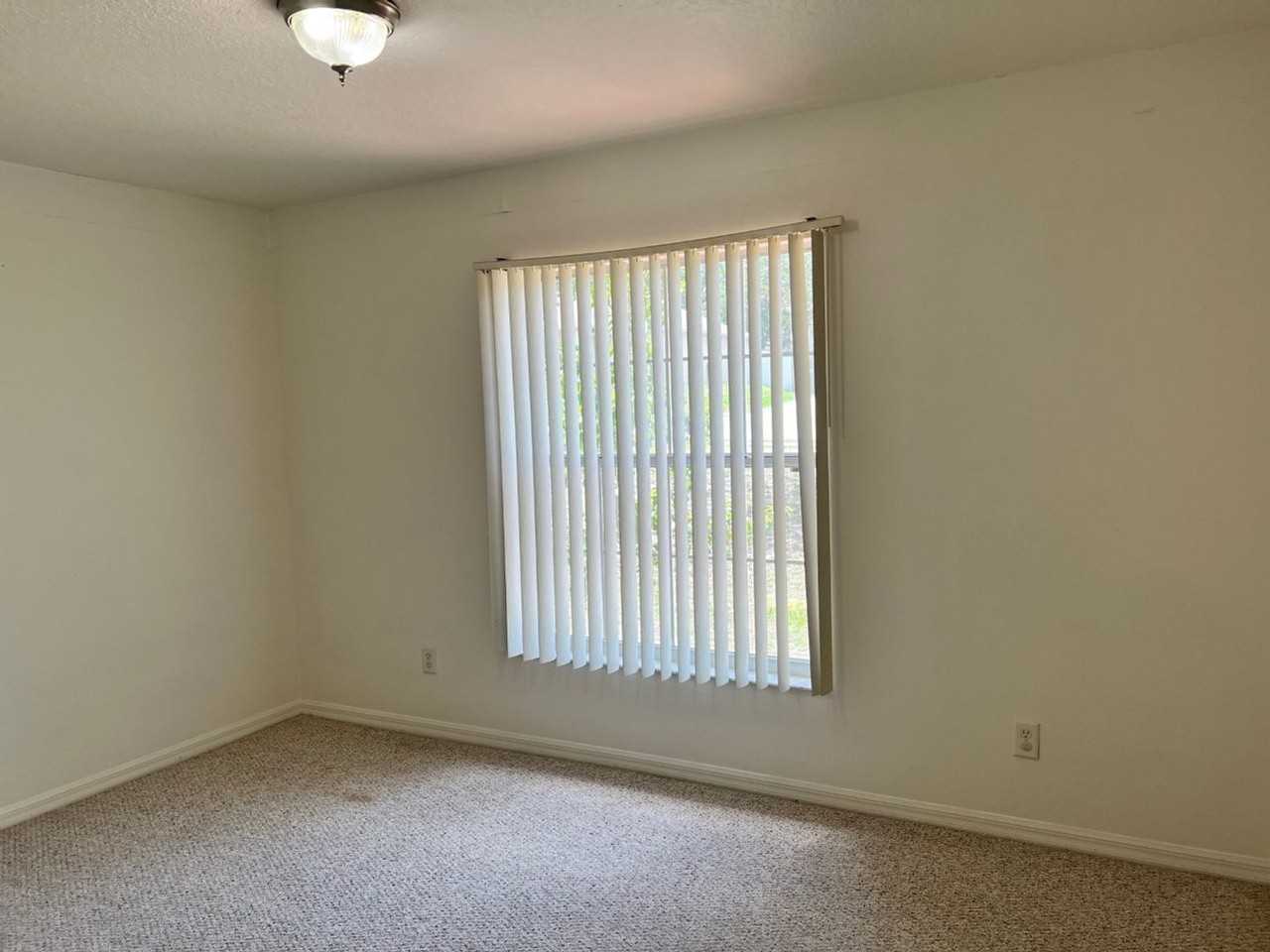 14918 Windy Mount Cir - Photo 5 of 10