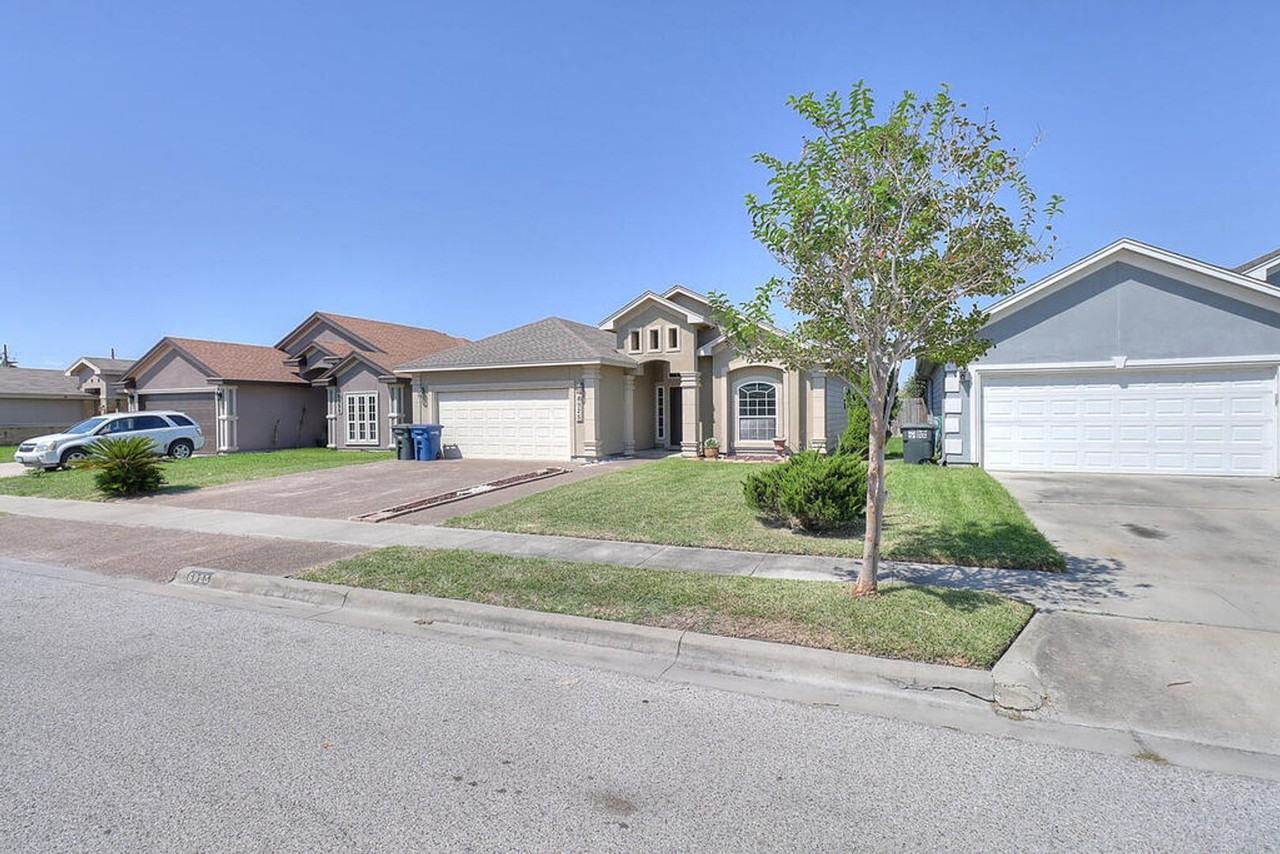6925 W Wind - Photo 2 of 50