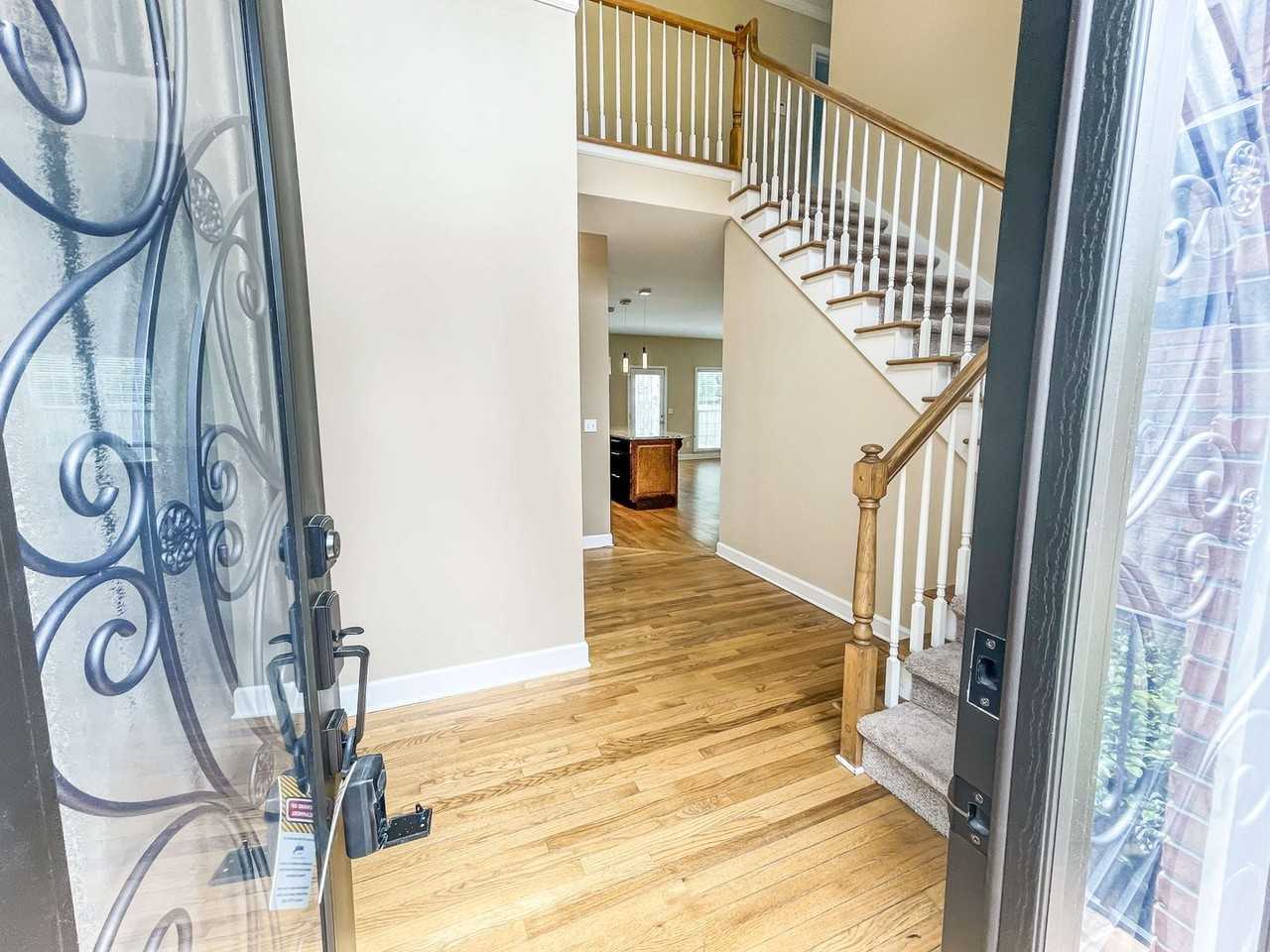 1598 Brentwood Dr - Photo 6 of 47