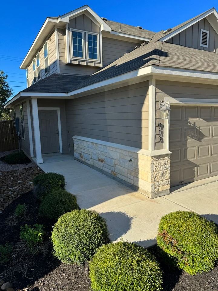 913 Crystal Brook Cv #16A - Photo 2 of 26