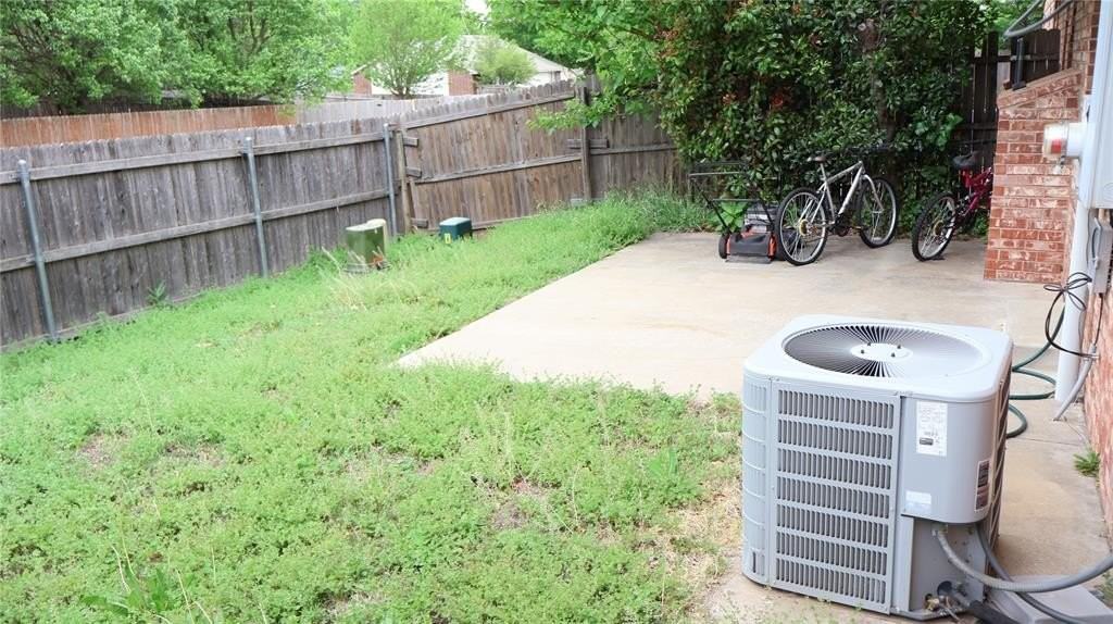 847 Rambling Oaks Dr - Photo 5 of 29