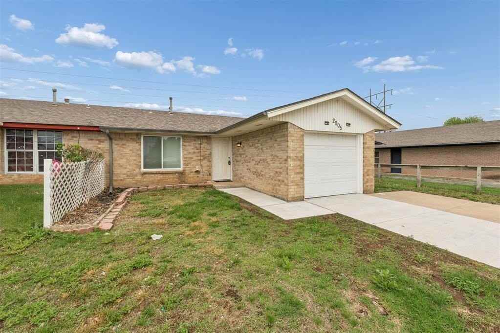 2905 Sw 82nd St - Photo 2 of 30