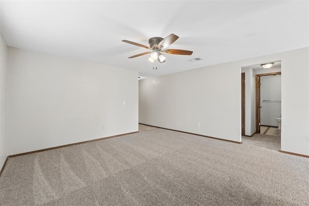 2905 Sw 82nd St - Photo 7 of 30