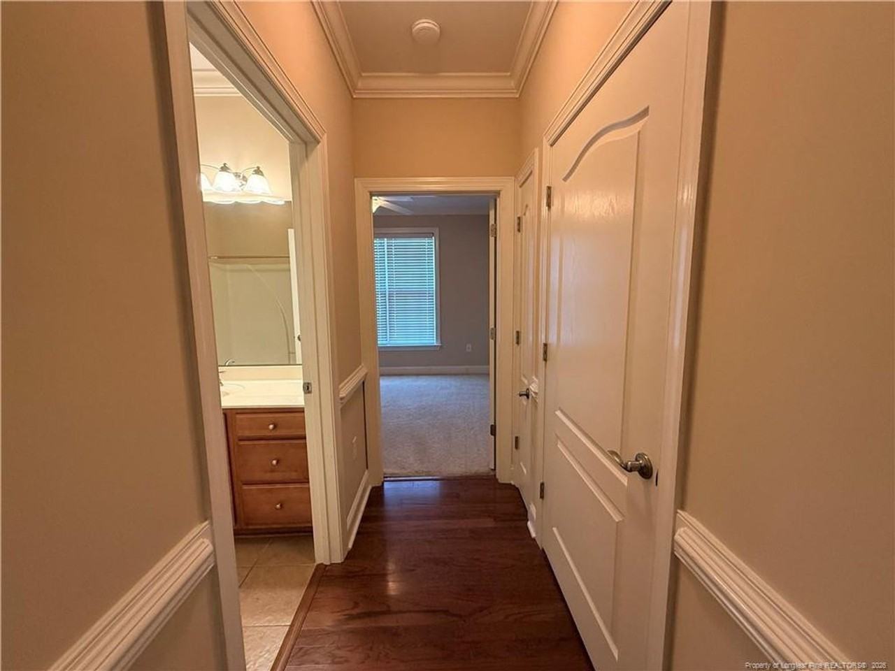 185 Gallery Dr #204 - Photo 2 of 17