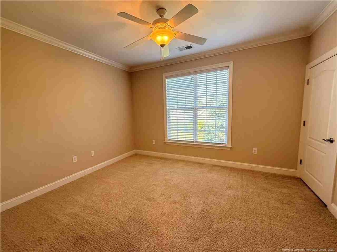 185 Gallery Dr #204 - Photo 5 of 17