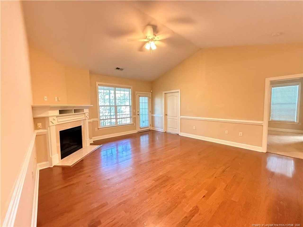 185 Gallery Dr #204 - Photo 7 of 17