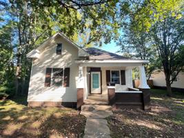 featured image of 1027 W Florida St