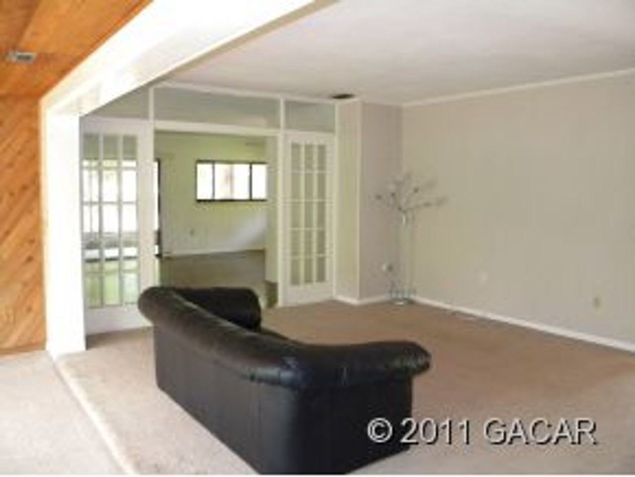 3008 Nw 1st Ave - Photo 7 of 9