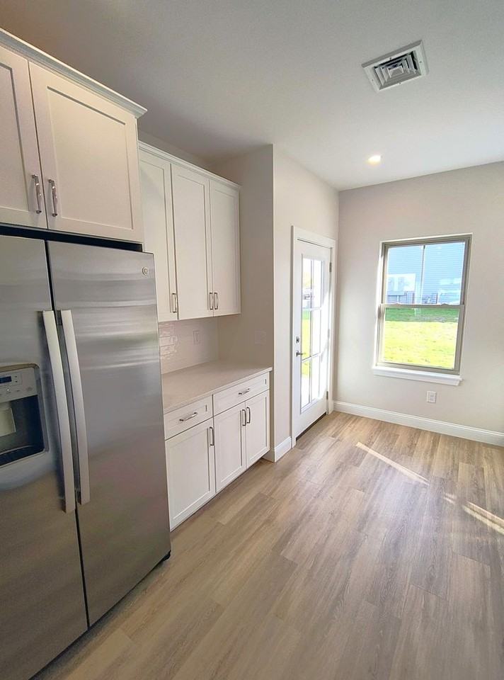 32 32 - 34 West Valley Circle - Photo 4 of 19