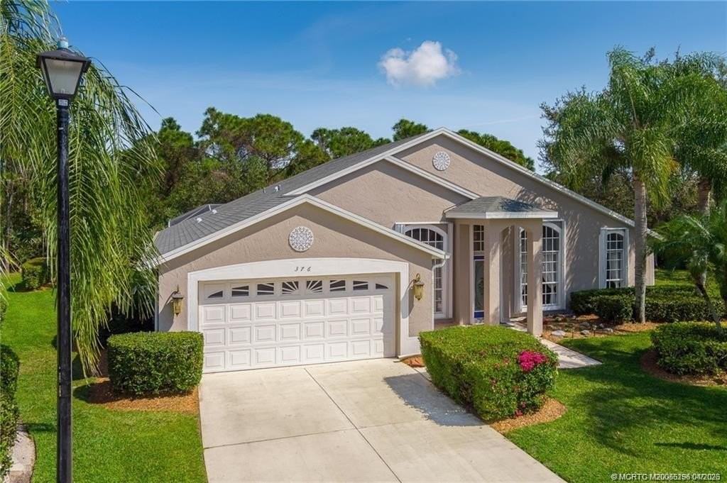 376 Nw Canna Way - Photo 2 of 31