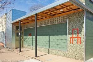 featured image of 3020 E Grand Blvd