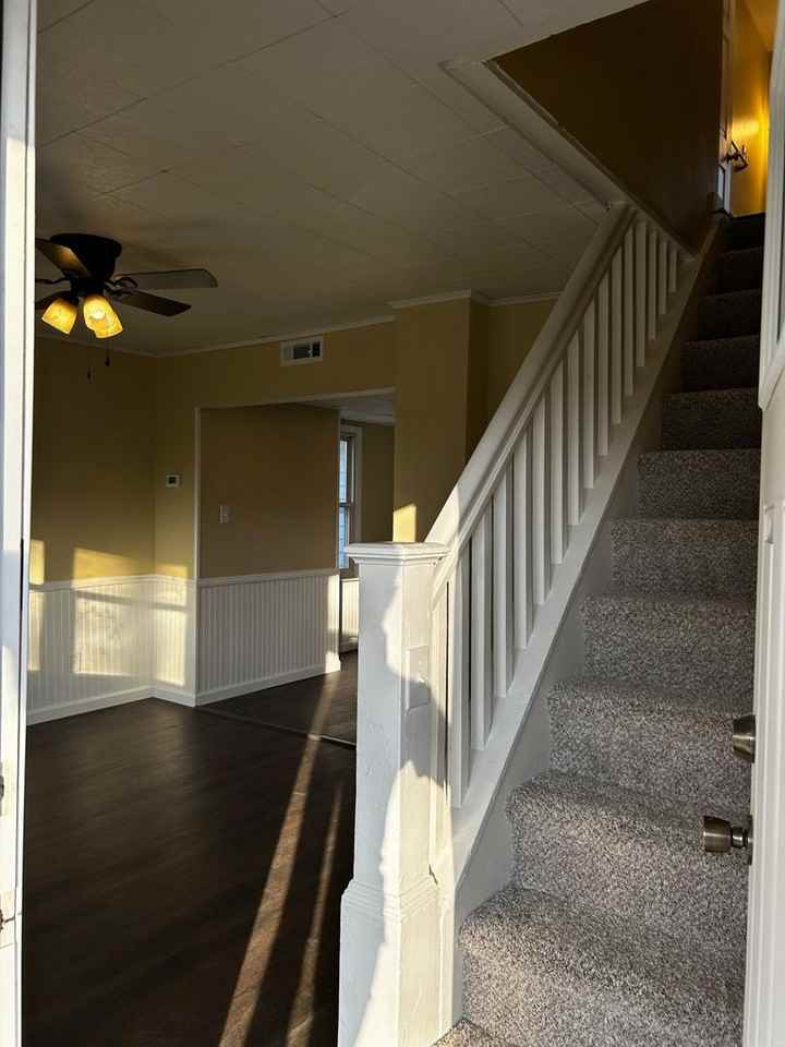 444 Main St - Photo 2 of 32