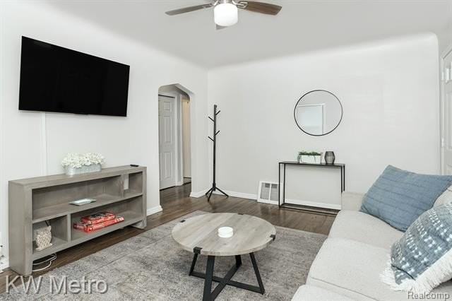 3340 Edgeworth St - Photo 4 of 29