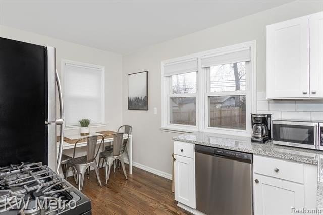 3340 Edgeworth St - Photo 6 of 29