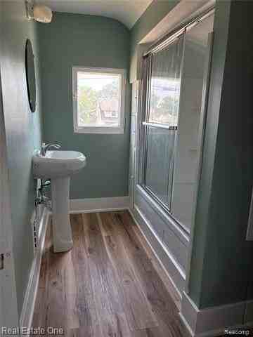 319 W Parent Ave - Photo 6 of 18