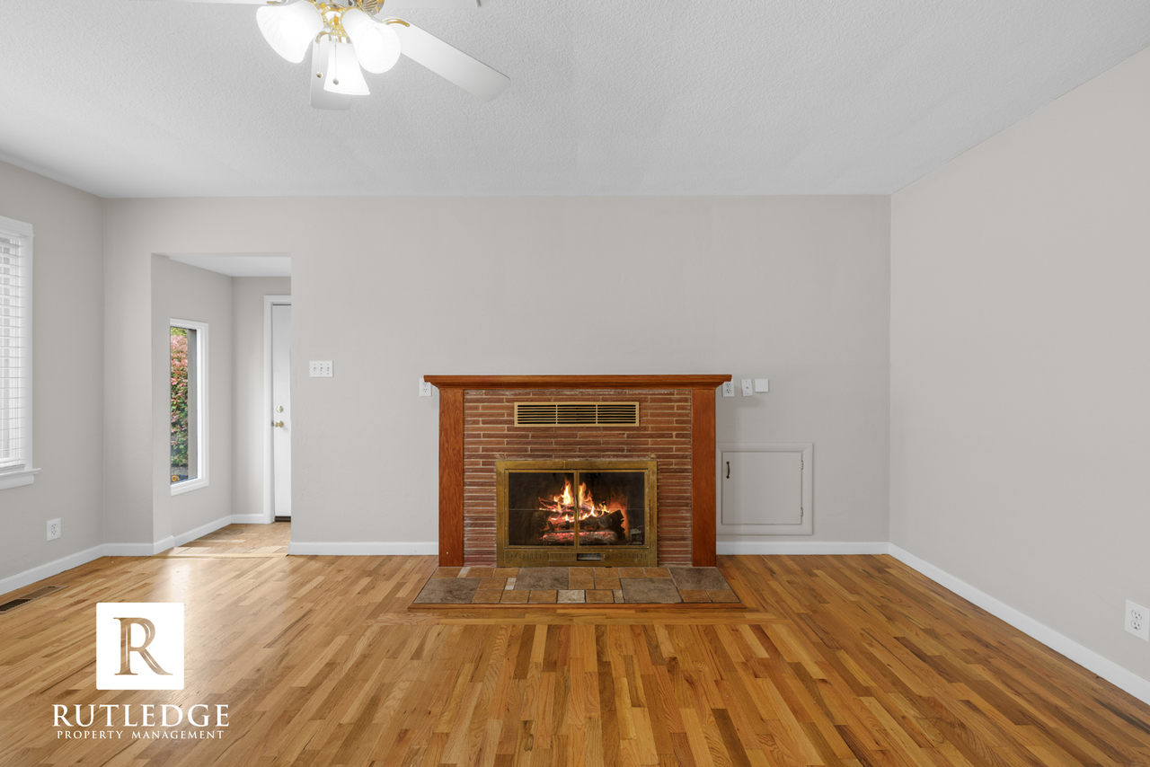 918 Grant Ave - Photo 7 of 26