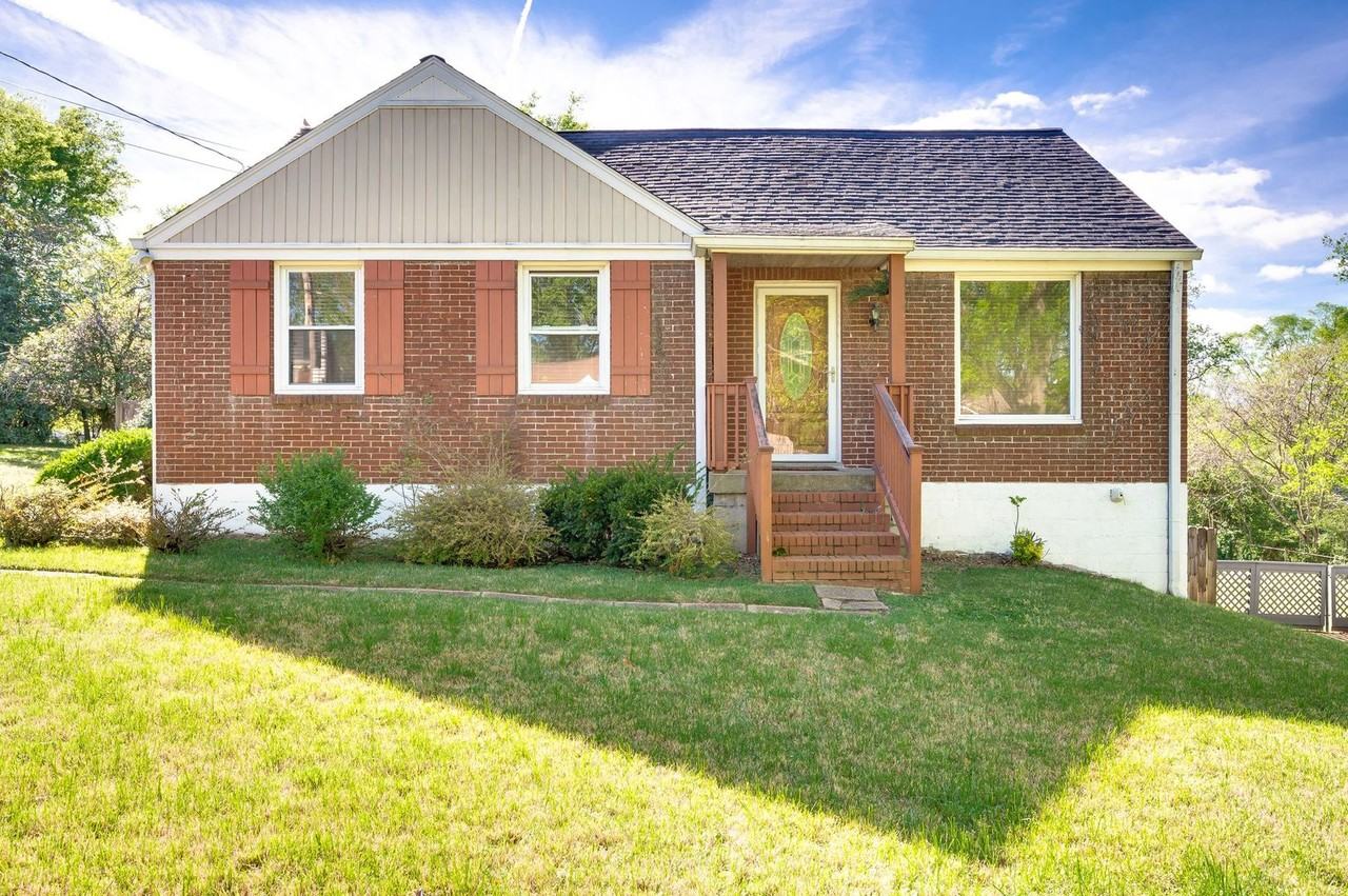 1918 Moran Ave - Photo 2 of 35