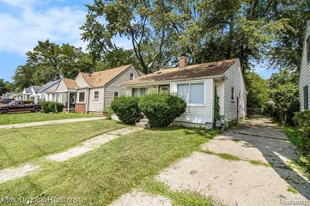 22510 Frisbee St - Photo 4 of 15