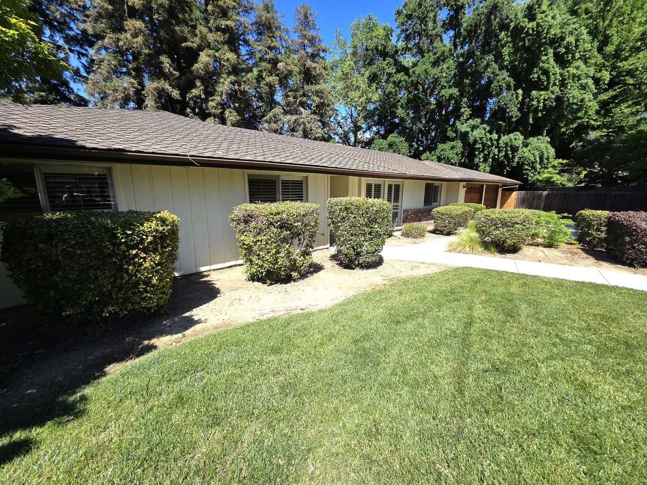 420 N Sutter Ct - Photo 3 of 23