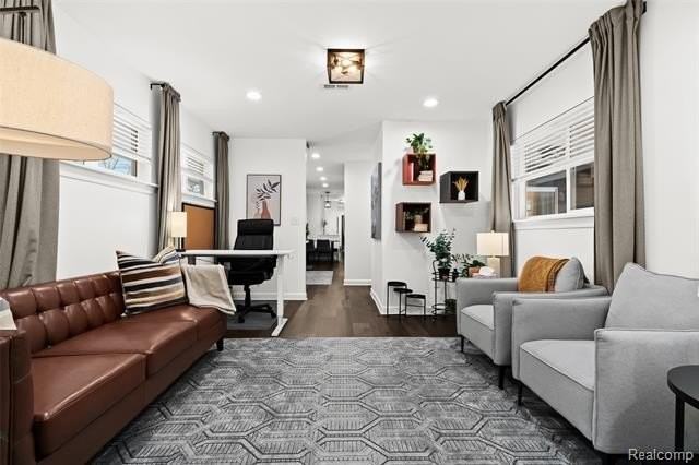 2566 Harrington Rd - Photo 6 of 50