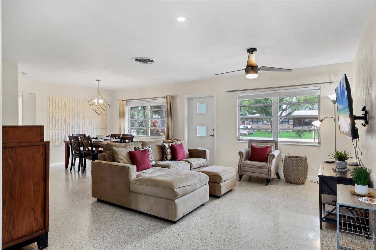 2532 Belvoir Blvd - Photo 3 of 27