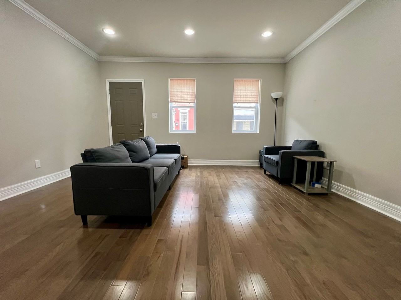 1920 Cambridge St - Photo 3 of 22