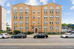 featured image of 1291 W State Fair